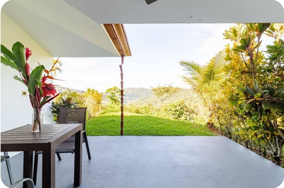lovely Jungle Stay with Ocean View