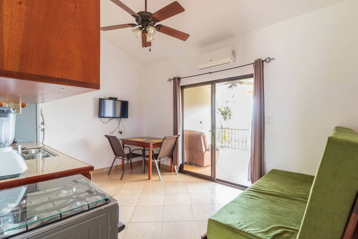 lovely Jungle Stay with Ocean View